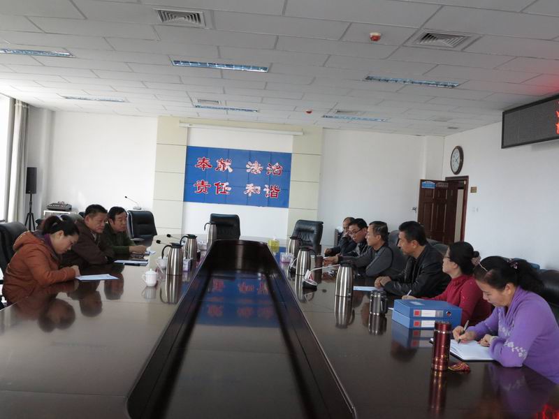 ����(hu��)�L(zh��ng)һ���ڰ����K�؅^(q��)����(w��)�C(j��)�P(gu��n)�M(j��n)�н�����Մ